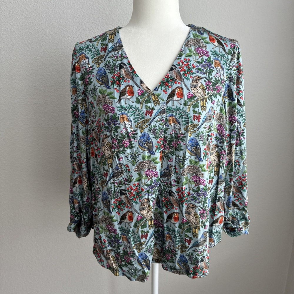 J Jill Blue Floral Bird Print Blouse Top Size Medium Petite Nature Botanical